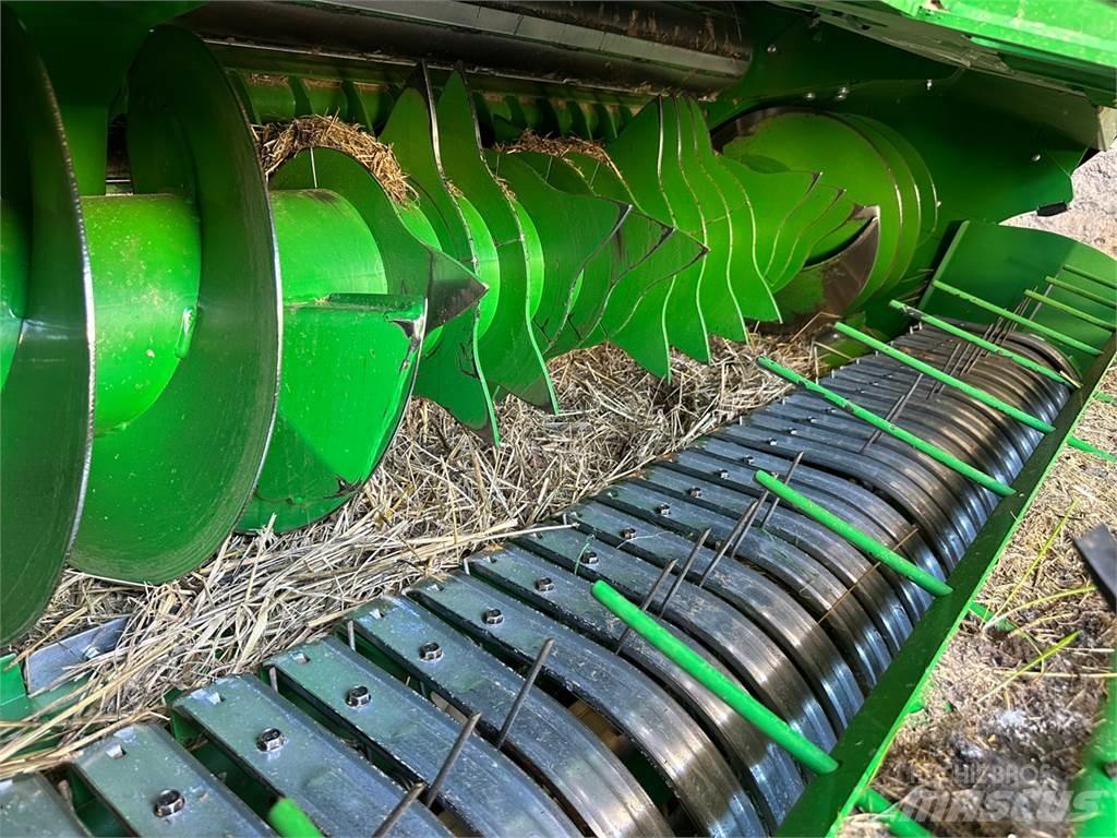 John Deere V461M Enfardadeira de rolos