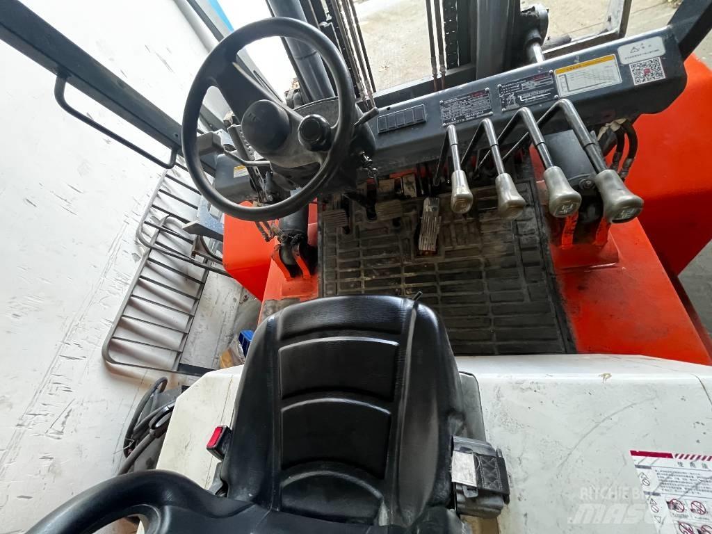 Heli K 100 Empilhadores Diesel