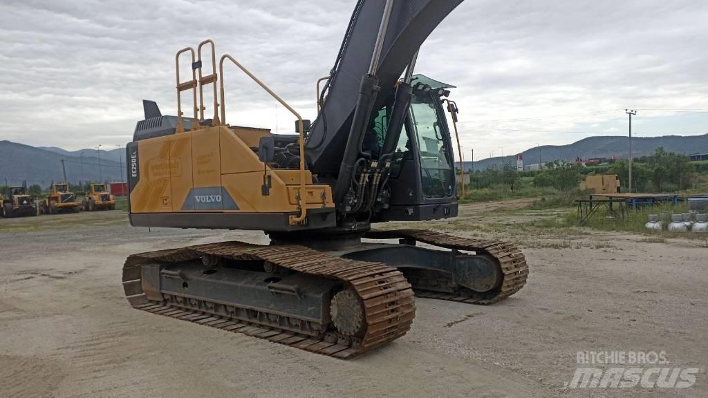 Volvo EC 250 EL Escavadeiras de esteiras