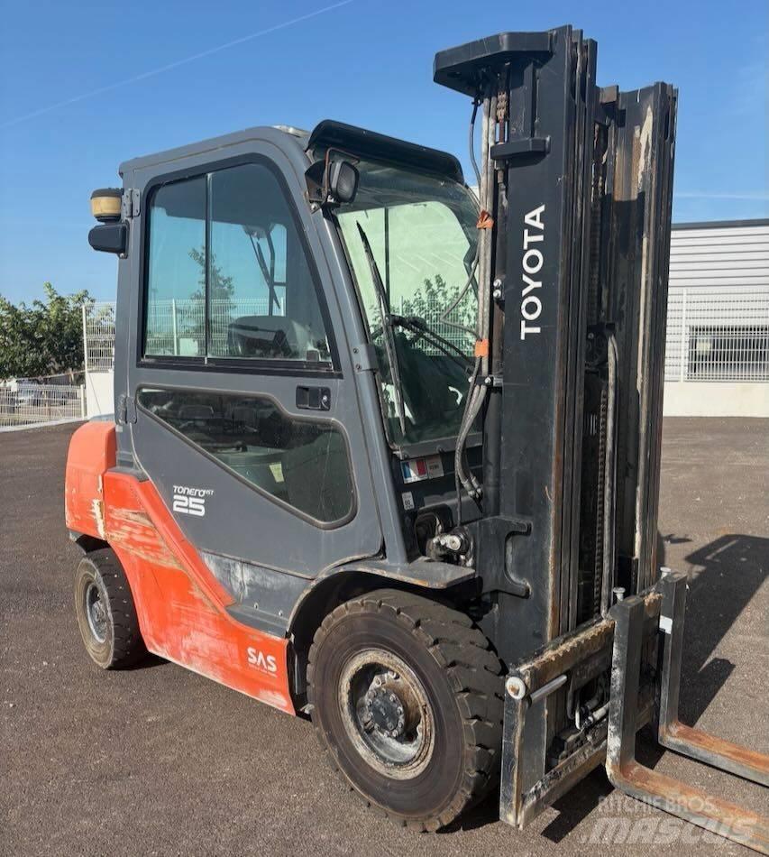 Toyota 8 FDF 25 Empilhadores Diesel