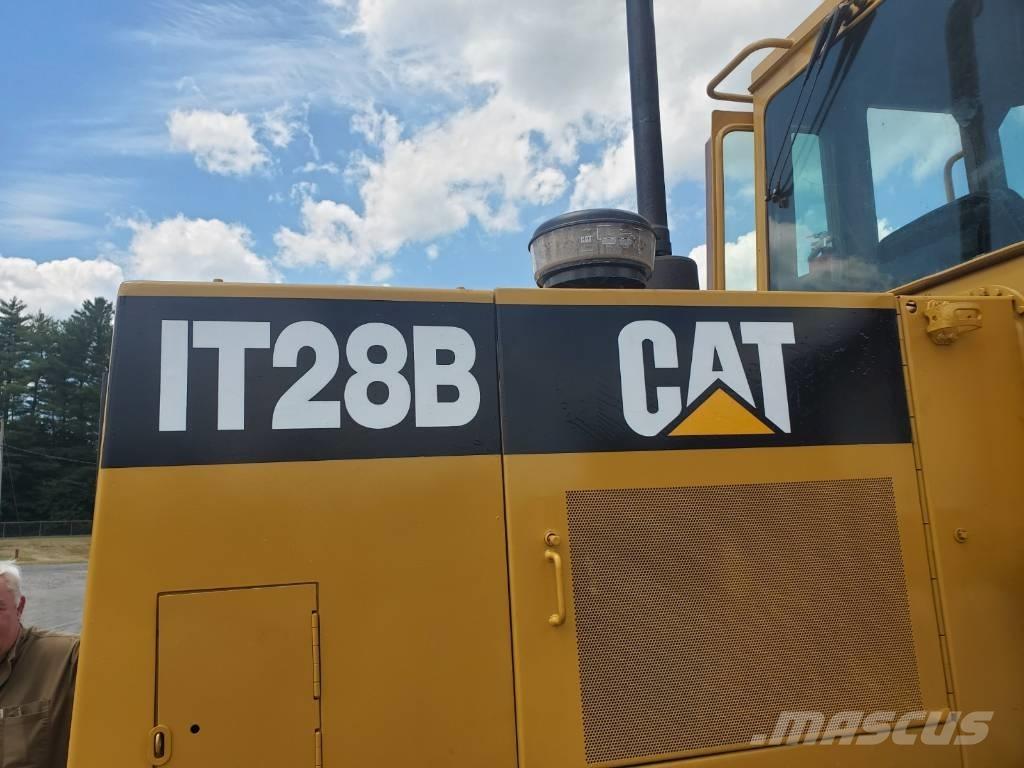CAT IT 28 B Carregadeiras de rodas