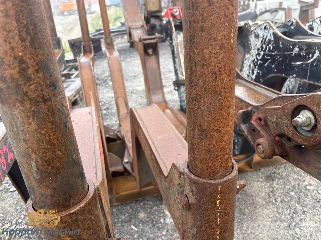 Valmet 840 Outros componentes