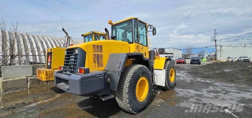 Komatsu WA 200 Carregadeiras de rodas