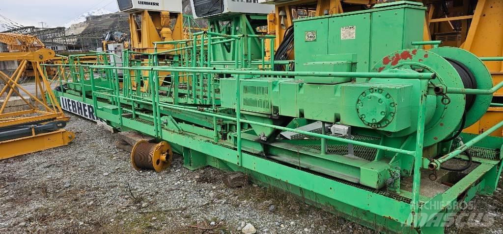 Liebherr 200 EC-H 10 Gruas de construção