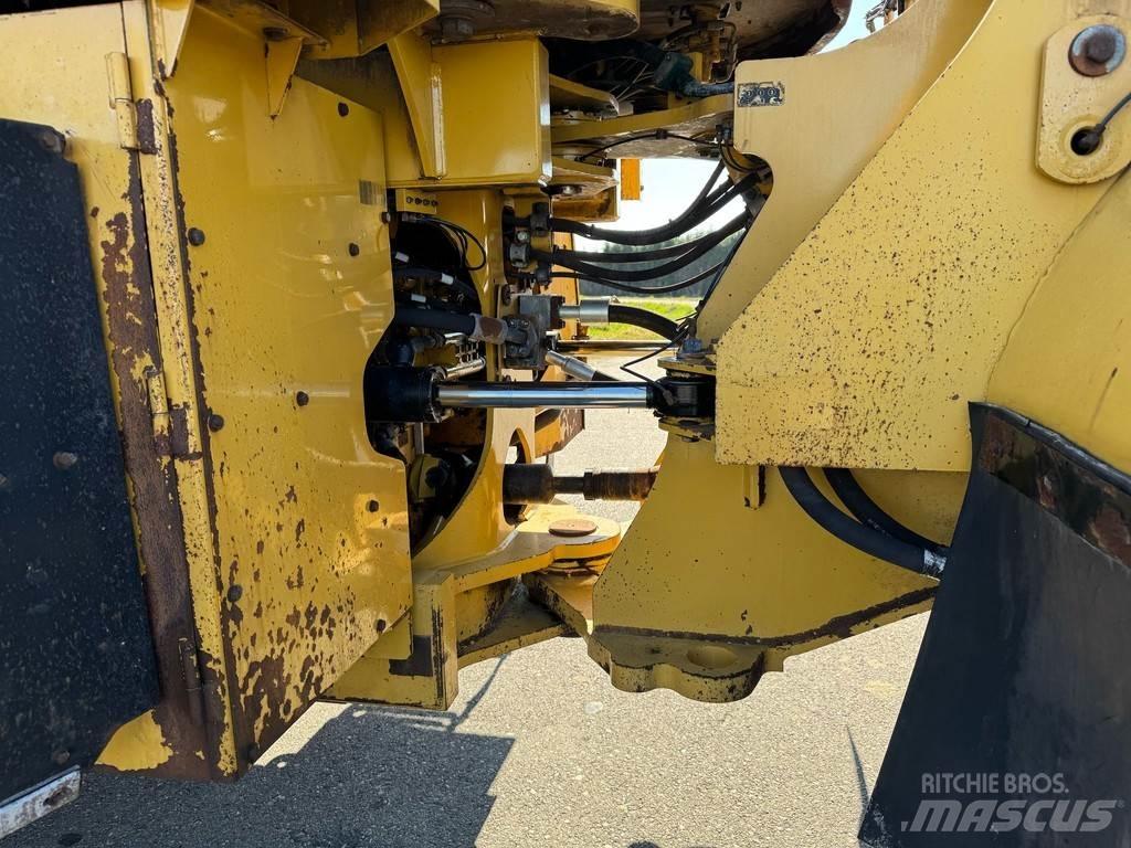 CAT 972M Carregadeiras de rodas