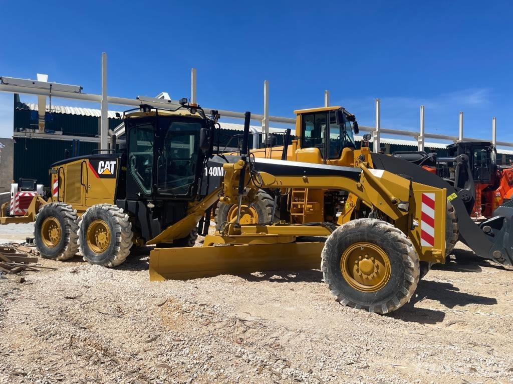 CAT 140 M Motoniveladoras