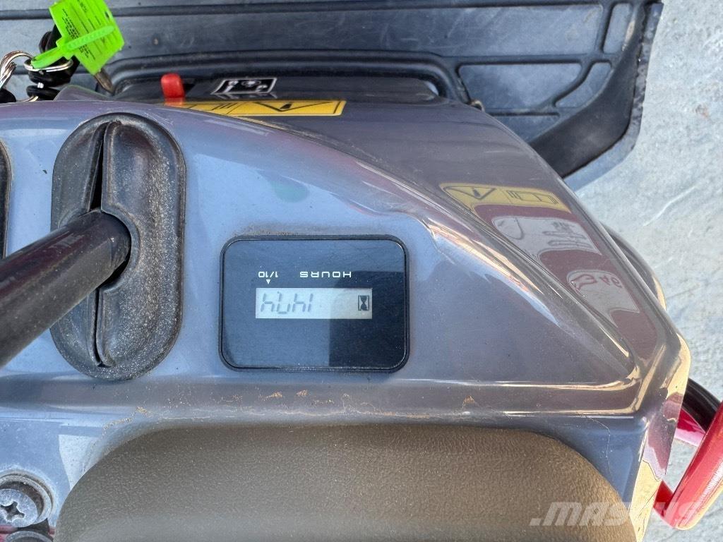 Yanmar SV08 (1F994) Miniescavadeiras