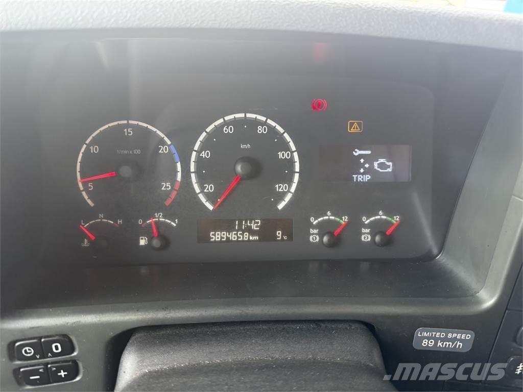 Scania P270 4X2 Camiões grua