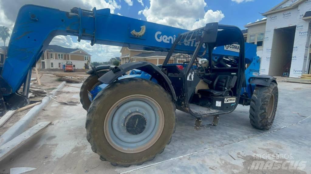 Genie GTH 844 Manipulador telescópico