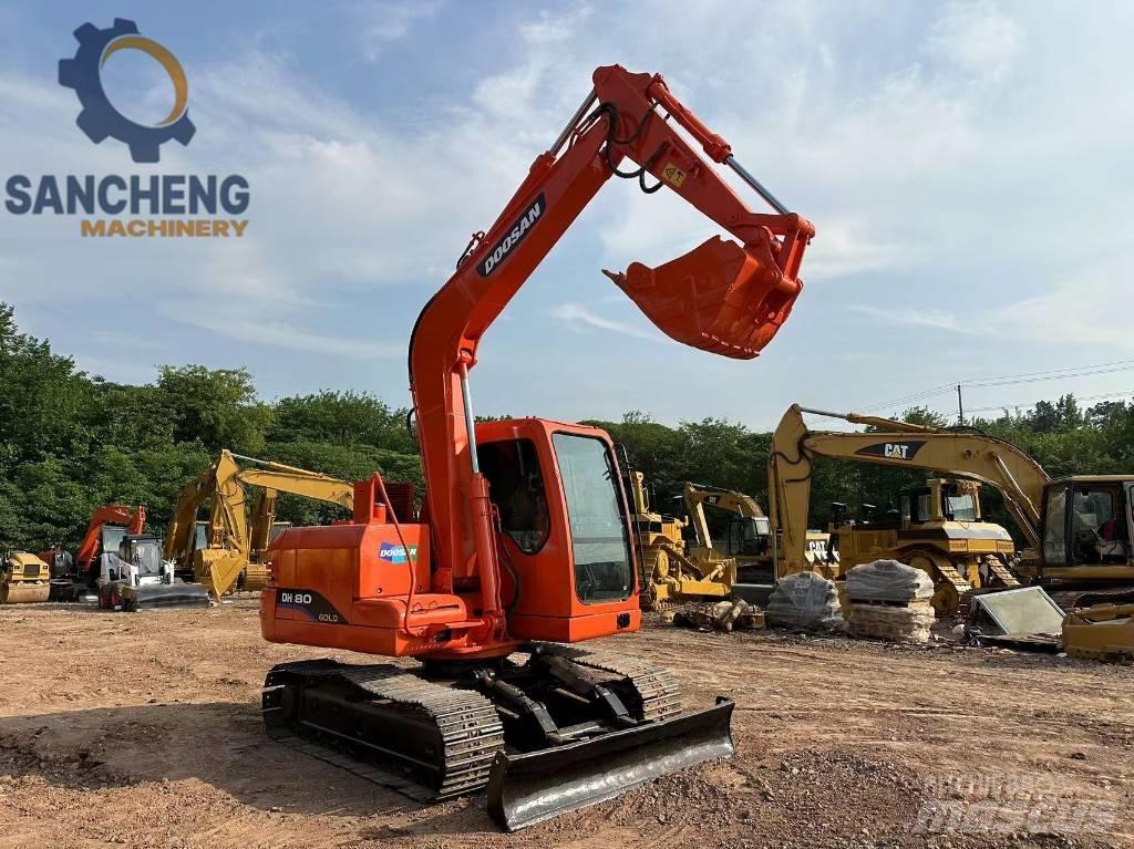 Doosan DH 80 Escavadoras Midi 7t - 12t