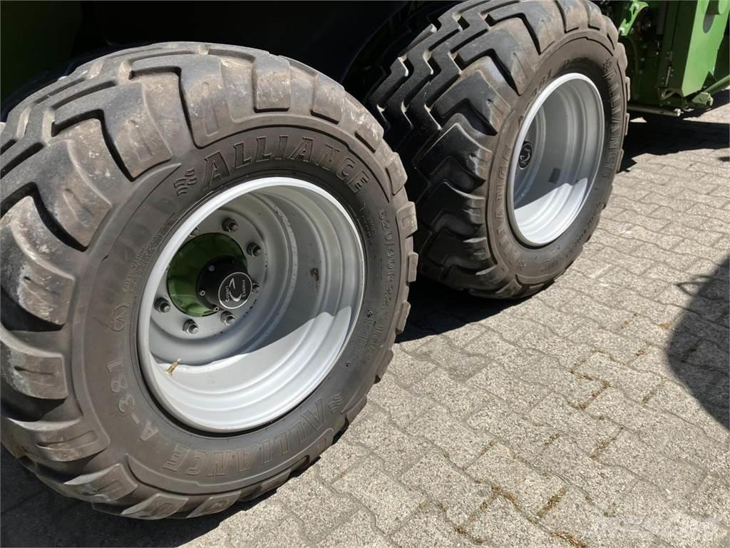 Krone BP 1270 XC Enfardadeira de fardos quadrados