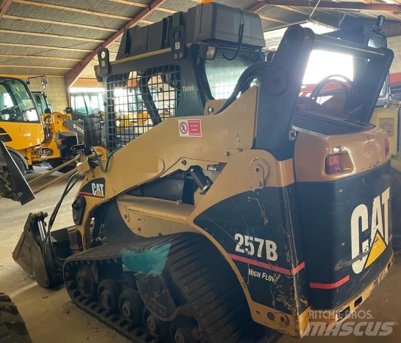 CAT 257B Minicarregadeiras
