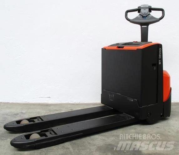 BT LWE 200 Porta palettes