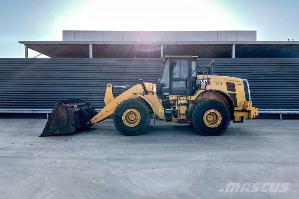CAT 950M Carregadeiras de rodas