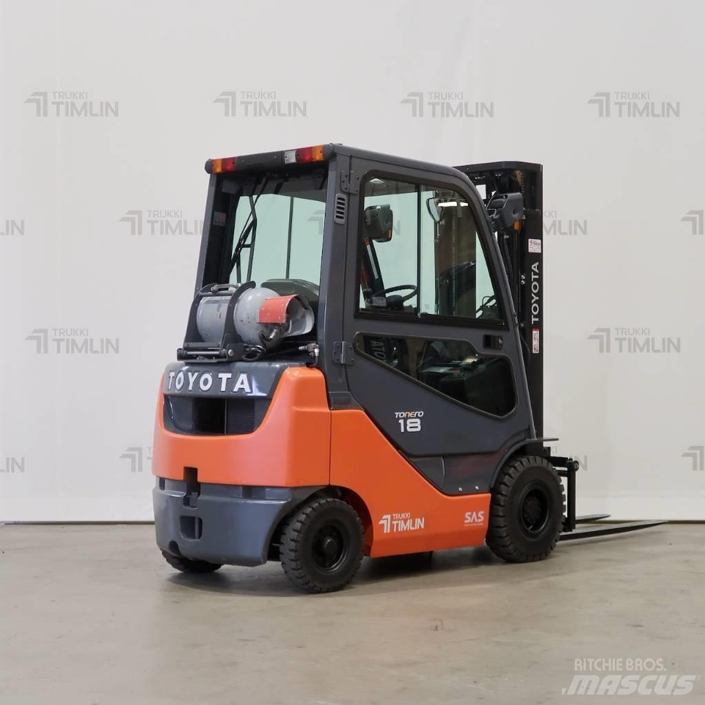 Toyota 02-8FGF18 Empilhadores a gás
