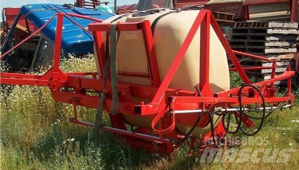 Hardi 1000 Pulverizadores rebocados