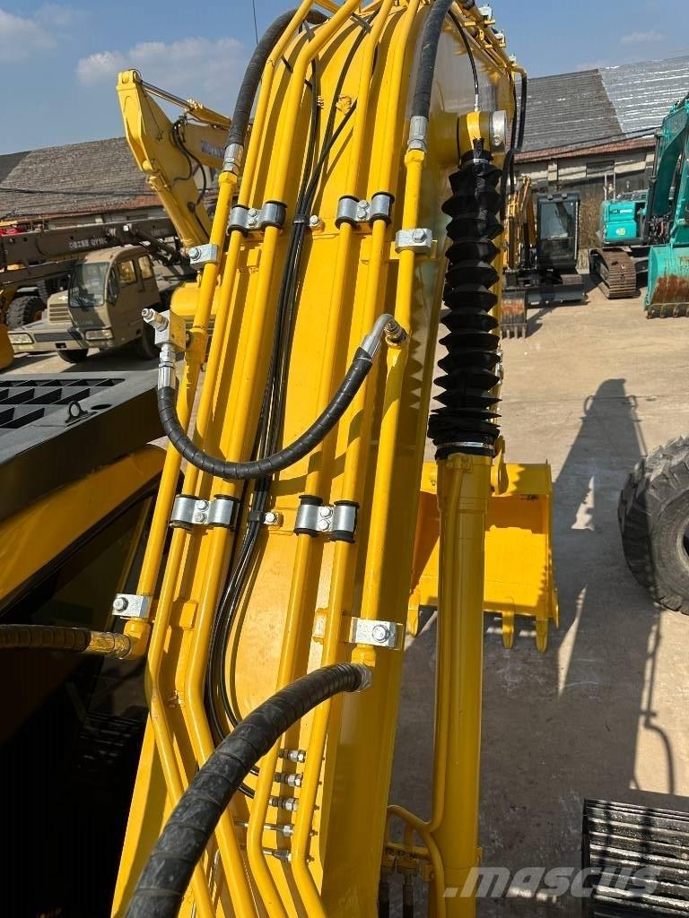 Komatsu PC 200-7 Escavadeiras de esteiras