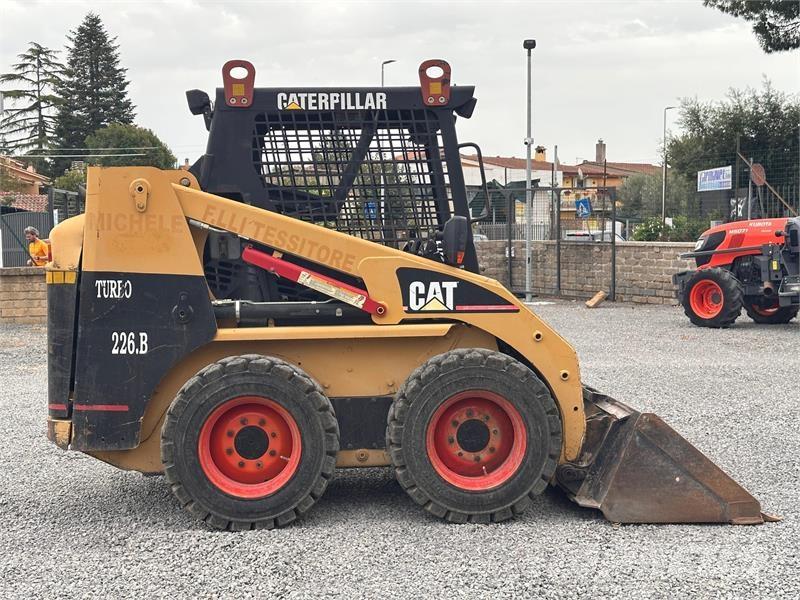CAT 226BHF Minicarregadeiras