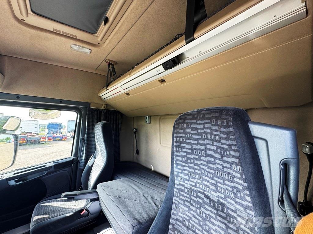 Scania R380 4x2 Caminhões caixa temperatura controlada