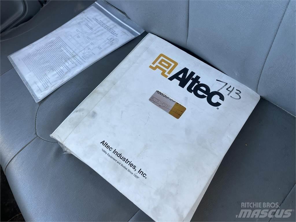 Altec AM55E Plataformas aéreas montadas em camião