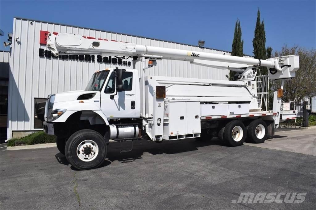 Altec AM900-E100 Plataformas aéreas montadas em camião