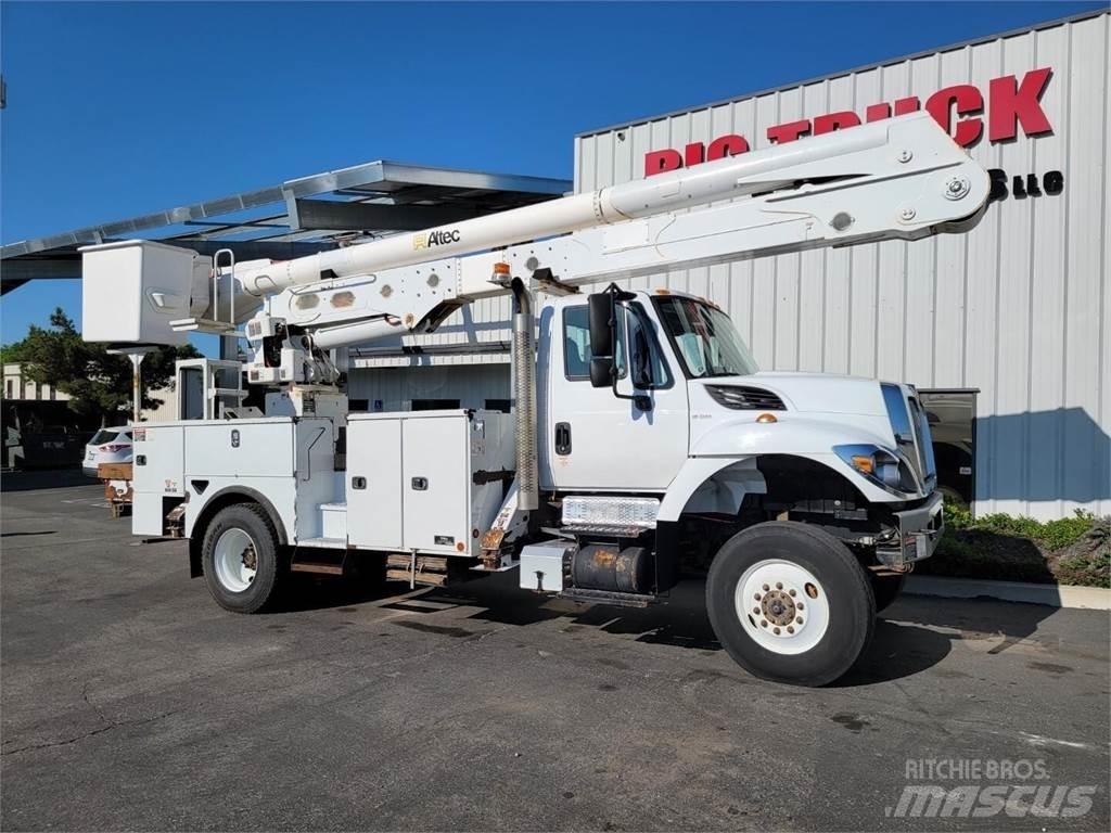 Altec AN55E Plataformas aéreas montadas em camião