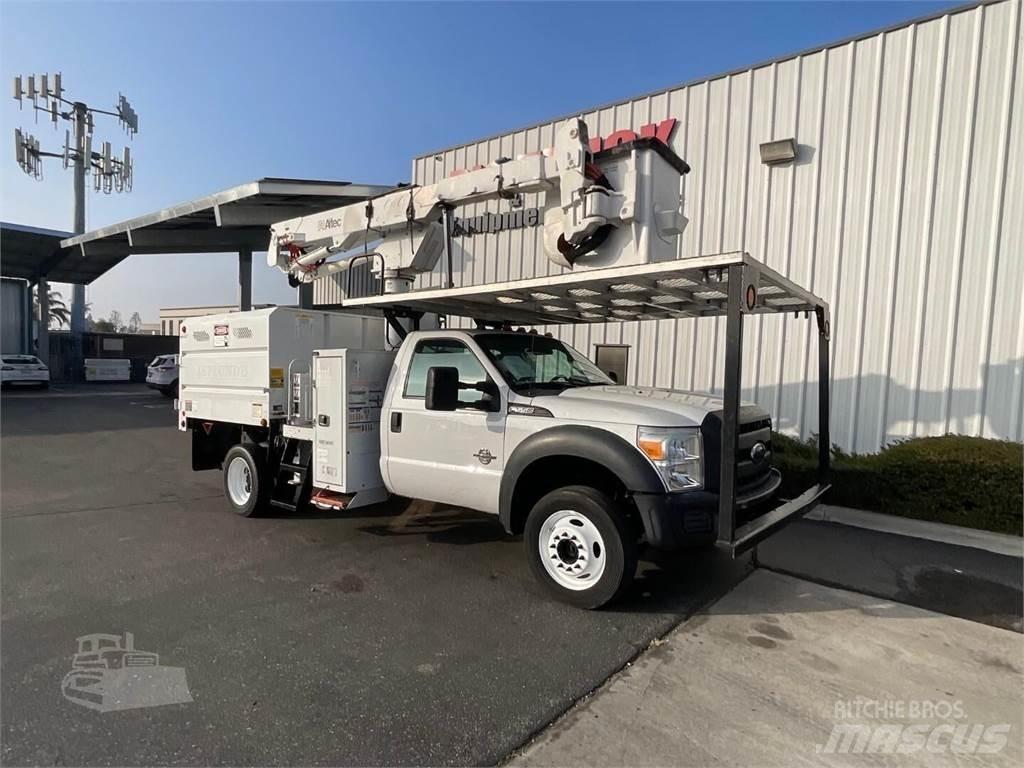 Altec AT37G Plataformas aéreas montadas em camião