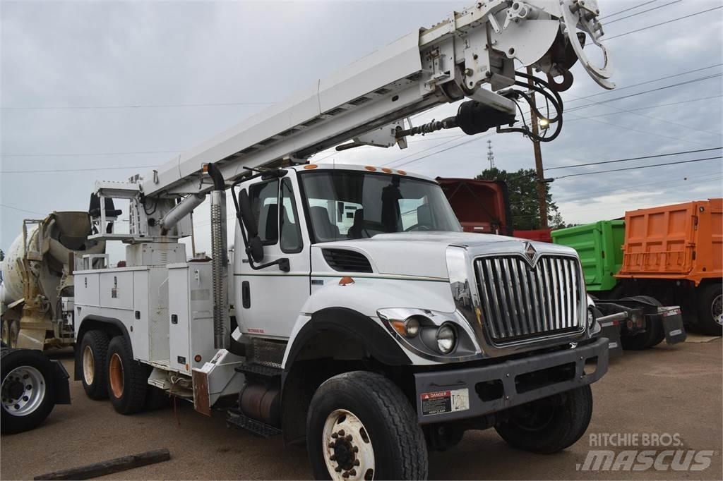 Altec D3060ATR Camiões de sonda de perfuração móvel