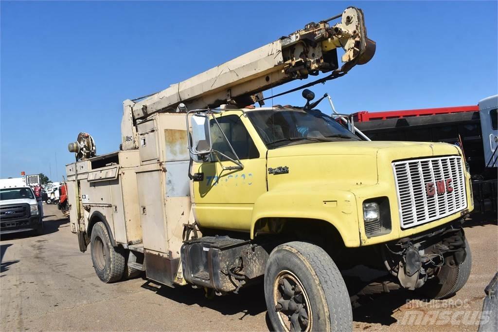 Altec D842ATR Camiões de sonda de perfuração móvel