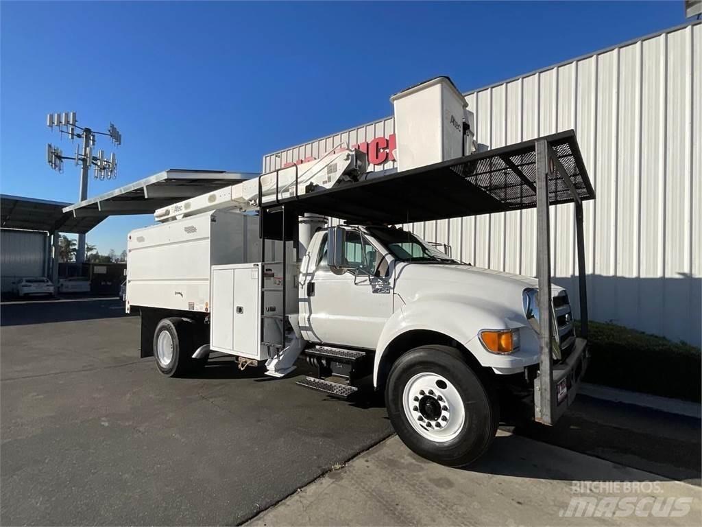 Altec LR756 FM Plataformas aéreas montadas em camião