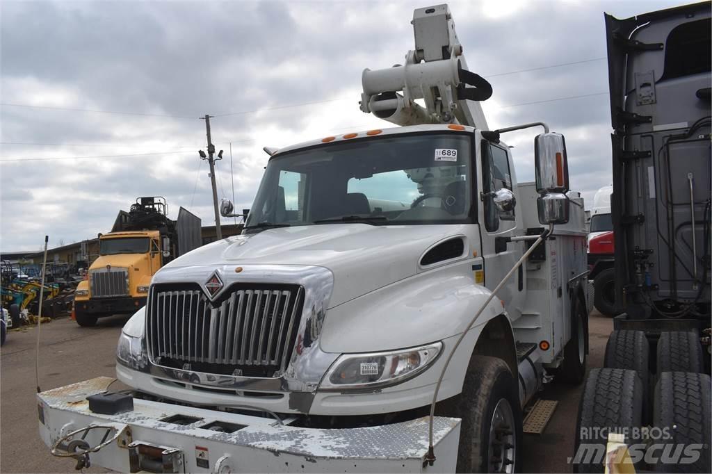 Altec TA37M Plataformas aéreas montadas em camião