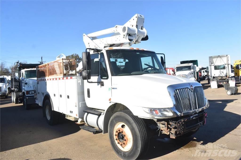Altec TA41M Plataformas aéreas montadas em camião