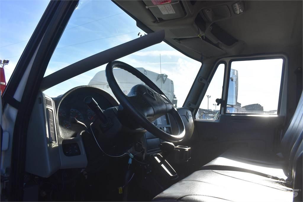 Altec TA41M Plataformas aéreas montadas em camião
