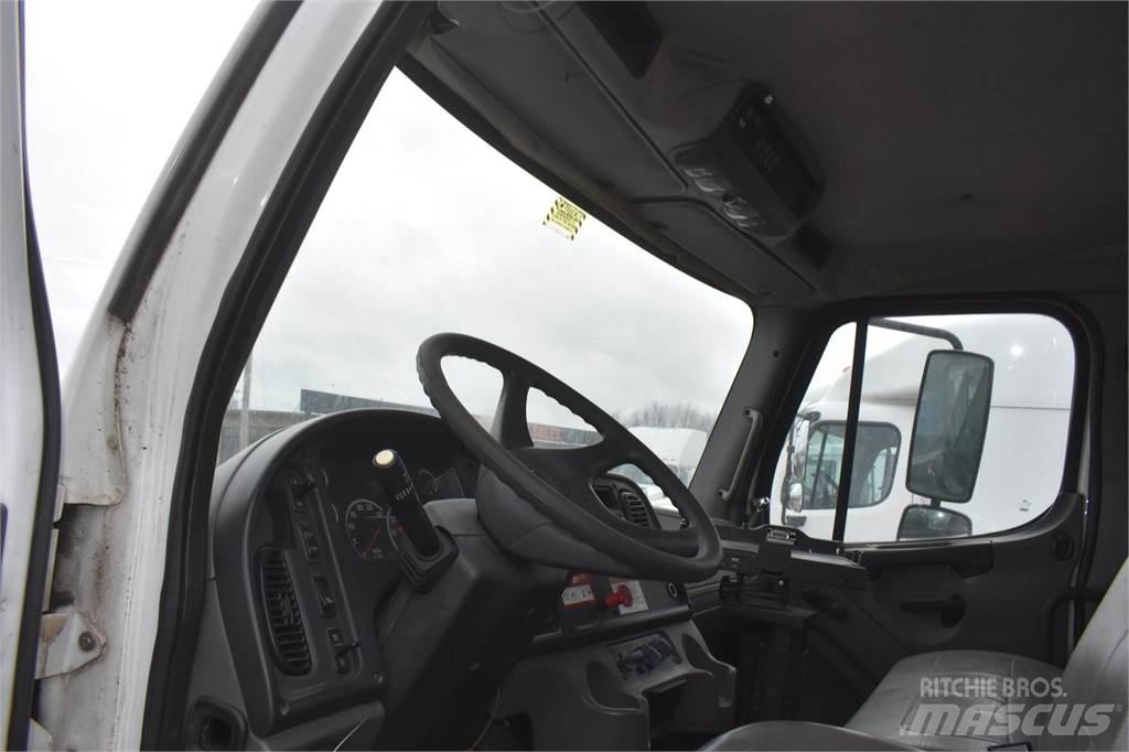 Altec TA41M Plataformas aéreas montadas em camião