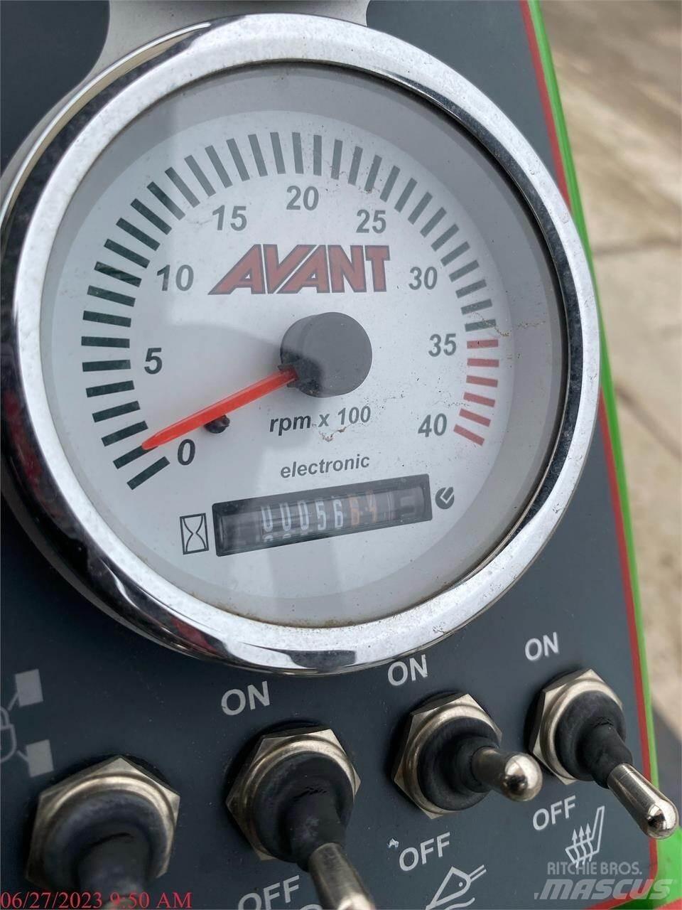 Avant 528 Carregadeiras de rodas
