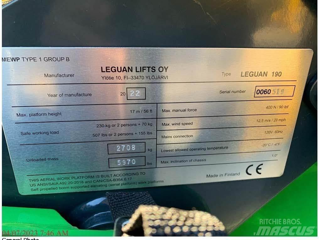 Avant LEGUAN 190 Elevadores braços articulados