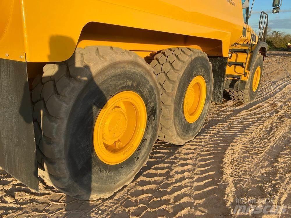 Bell B30E Auto-tanques