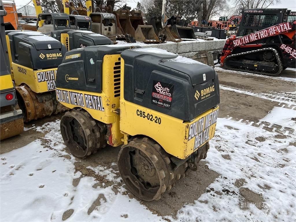 Bomag BMP8500 Cilindros rebocados vibratórios