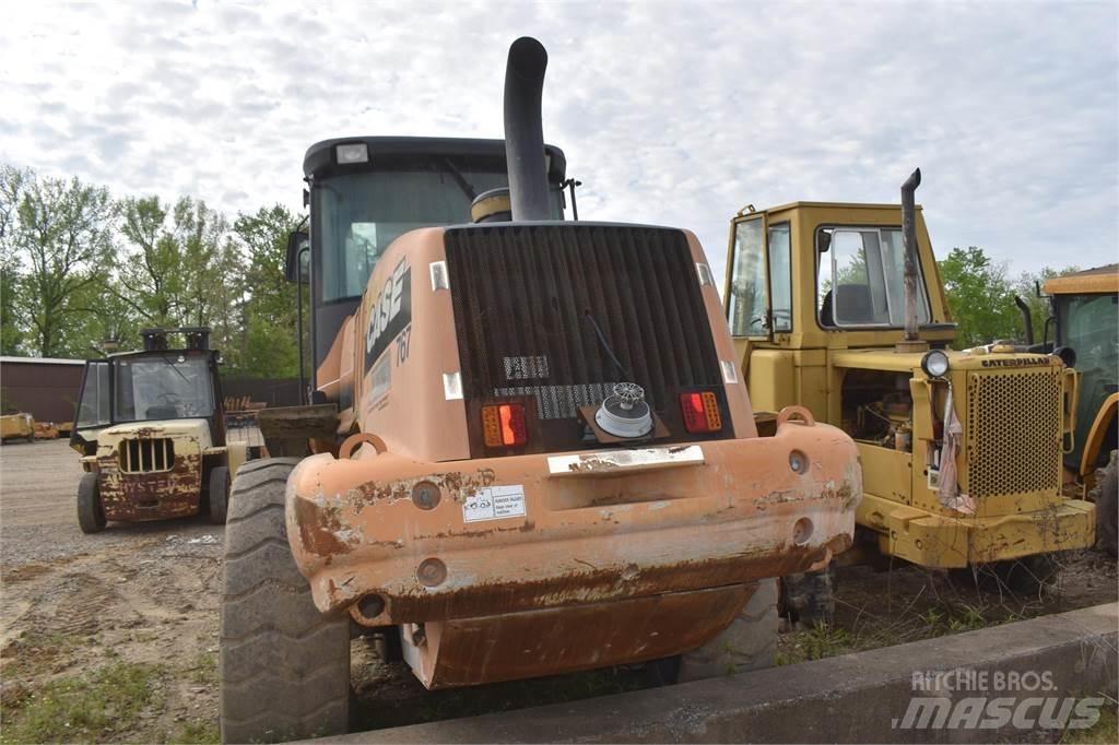 CASE 621E Carregadeiras de rodas