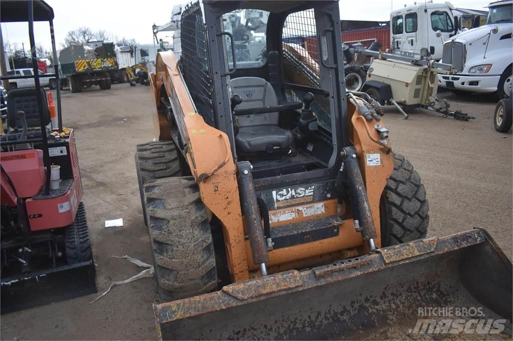 CASE SV340 Minicarregadeiras