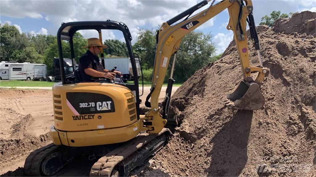 CAT 302.7D CR Miniescavadeiras