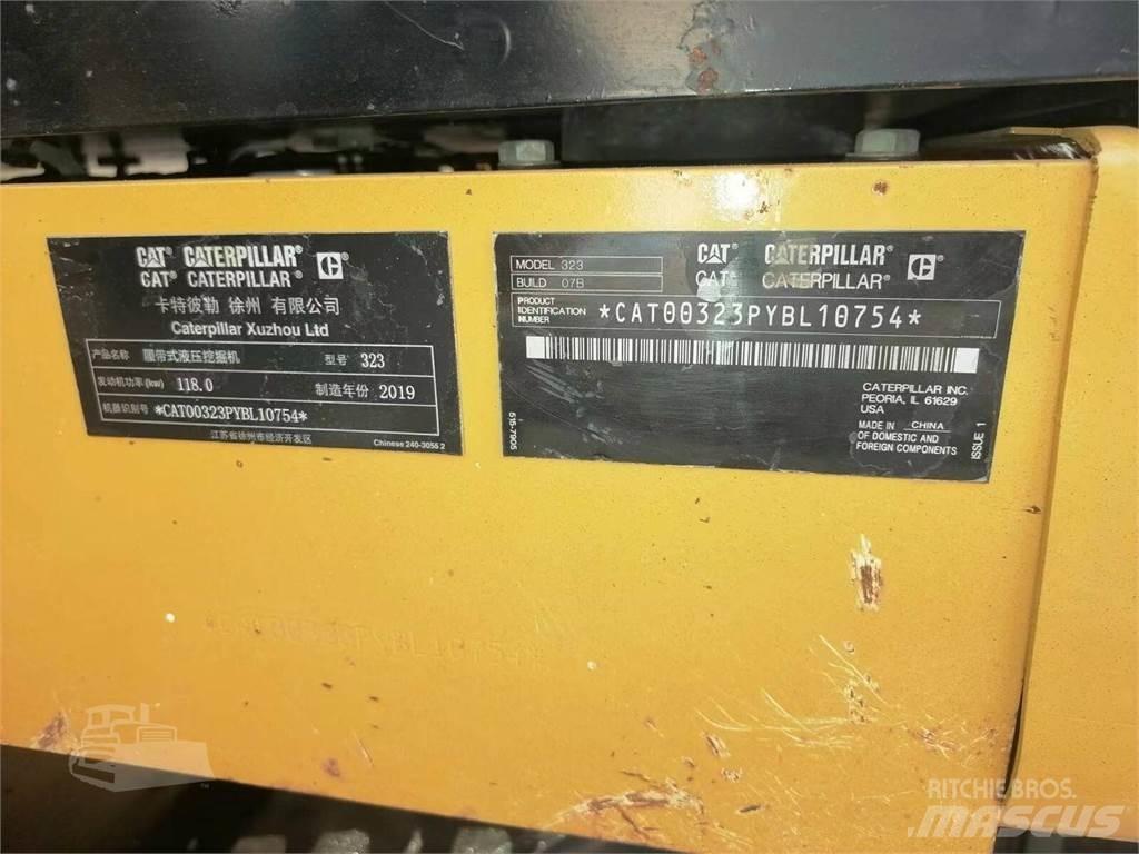 CAT 323 Escavadeiras de esteiras