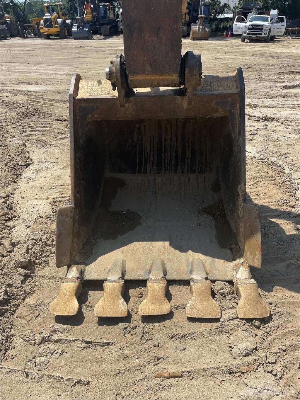 CAT 325C Escavadeiras de esteiras