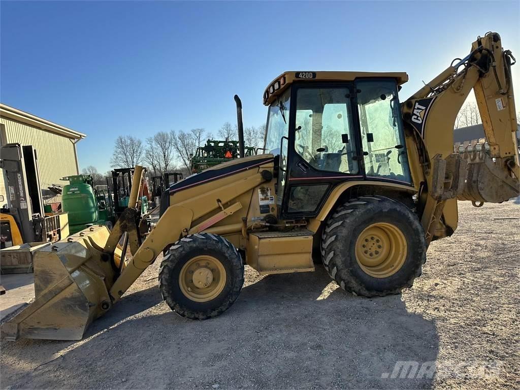 CAT 420D Retroescavadeiras