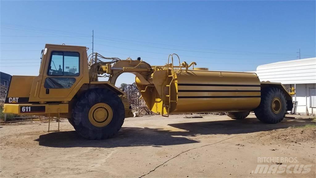CAT 611 Reboques cisterna