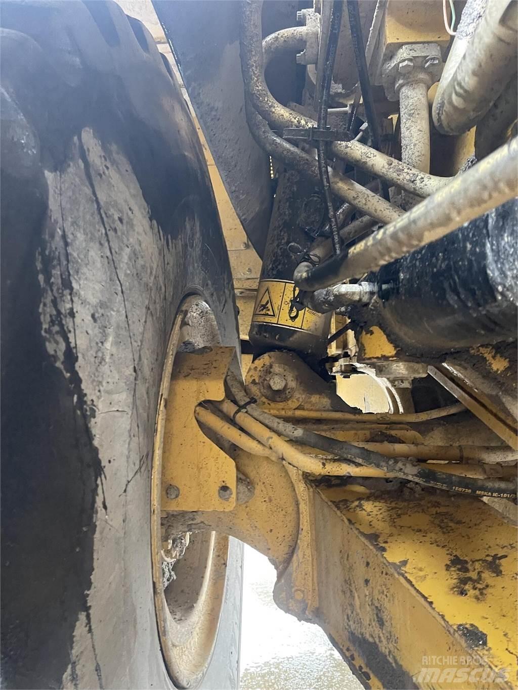 CAT 745C Caminhões articulados