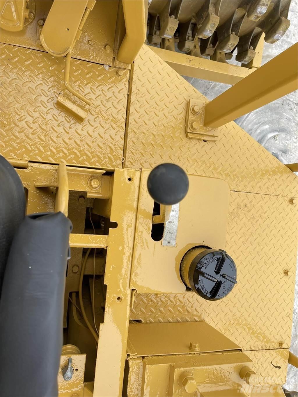 CAT 815 Compactadoras de lixo