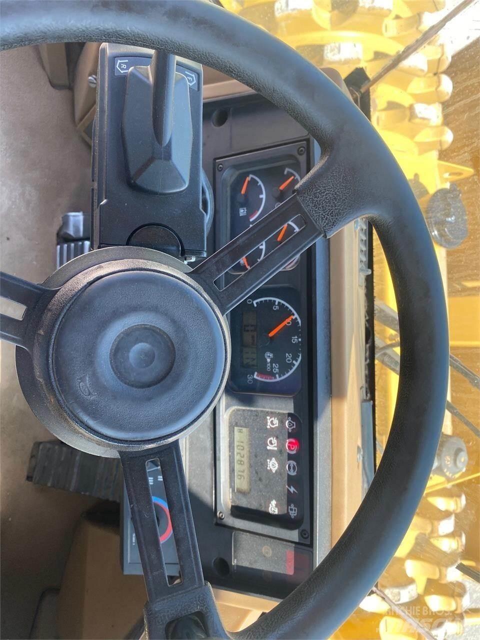 CAT 815F Compactadoras de lixo
