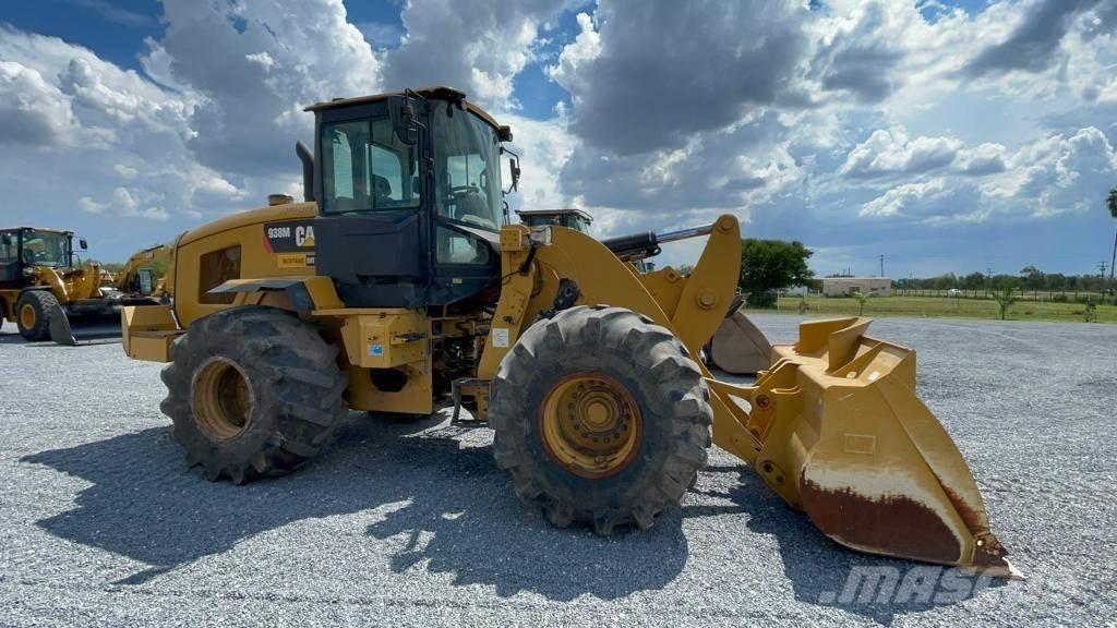 CAT 938M Carregadeiras de rodas