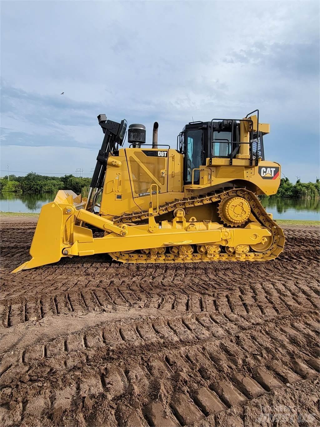 CAT D8T Dozers - Tratores rastos